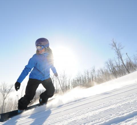 Snowboarder