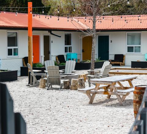 Motel courtyard with Picnic Tables and Chairs