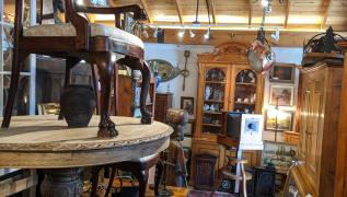 Danfield Antiques & Art